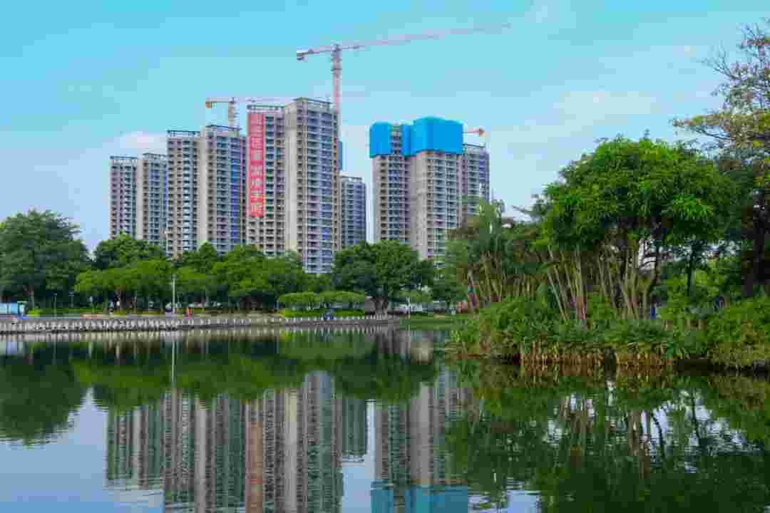东湖学府.jpg 东湖学府.jpg
