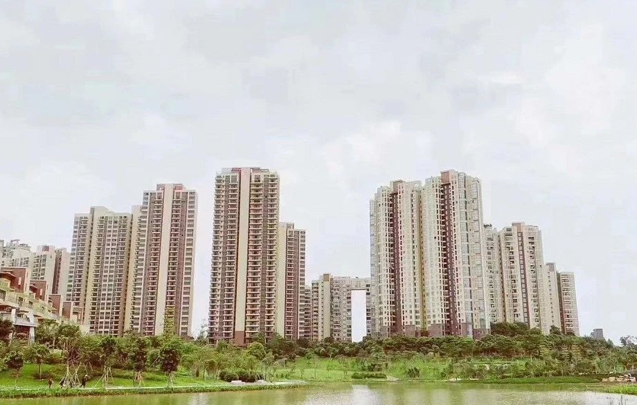 佛山狮山现楼楼盘,美立方花园约90-143㎡精装华宅热售中